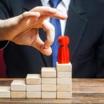 Cum să construiești o echipă de succes pentru a sprijini creșterea afacerii