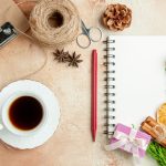 7 motive pentru a practica jurnalul de dimineață pentru claritate