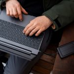 Cum să alegi o husă rezistentă pentru laptop