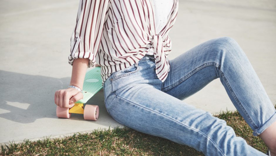 Cămașa de blugi: cum să o asortezi în ținute „denim on denim”