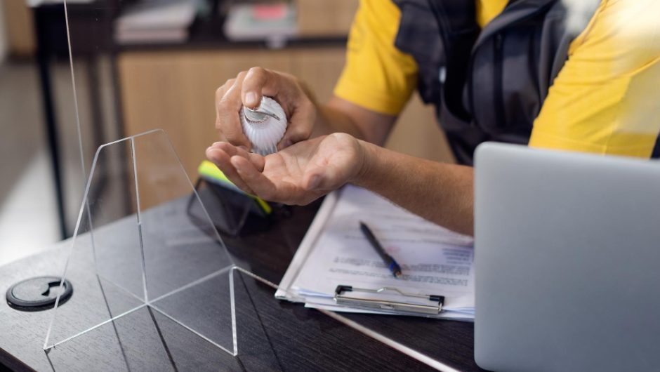 Cum să-ți protejezi pielea de factorii externi