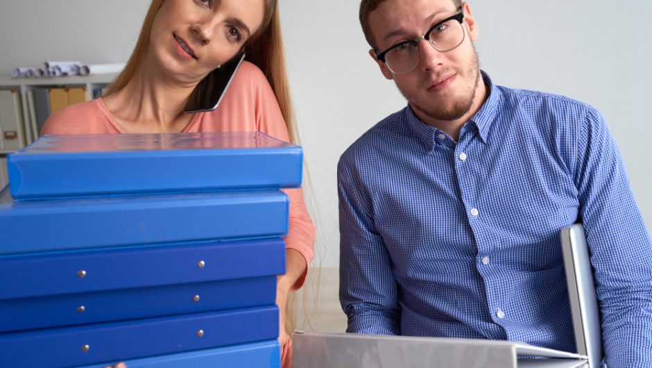 Cum scrii articole care răspund și oamenilor, și motoarelor de căutare