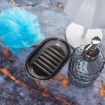 Culorile metalice arată mai bine pe zone mici decât pe întreaga pleoapă