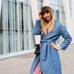 Pardesiul ușor face legătura dintre garderoba casual și cea formală