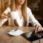 Cum alegi o masă de cafea pentru living