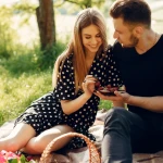 Cum alegi o destinație pentru un weekend romantic fără clișee