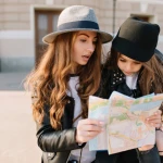 Cum planifici o călătorie cu bunici, părinți și copii în același grup
